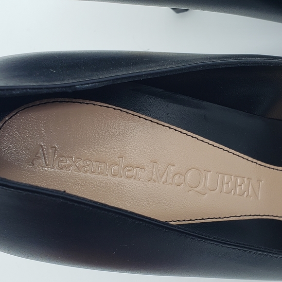 Alexander McQueen Punk Spike leather pumps - Picture 6 of 8